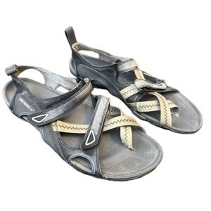 Merrell Ladies Sandals Velcro Straps Size 7US Hiking Support Timeless Casual